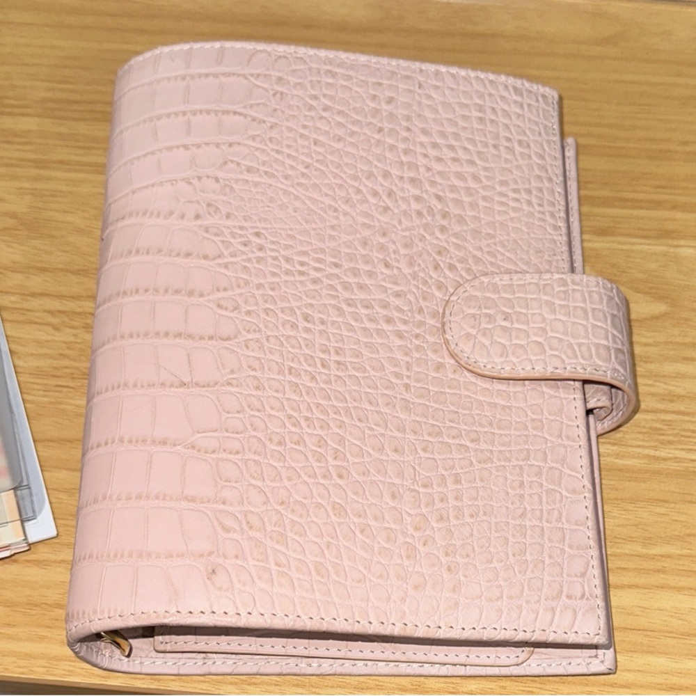 Blush Pink Gillio Mediun Compagna XL Crocodile Planner